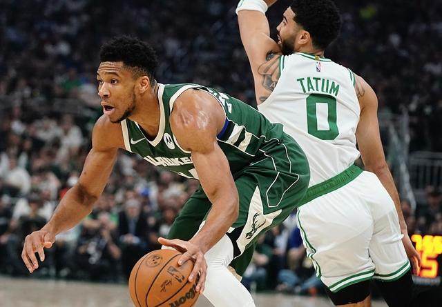 乐鱼苹果-倾其所有难阻失利 无论胜负字母哥已是联盟第一人